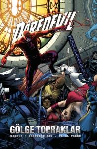 Daredevil Gölge Topraklar (Ciltli)